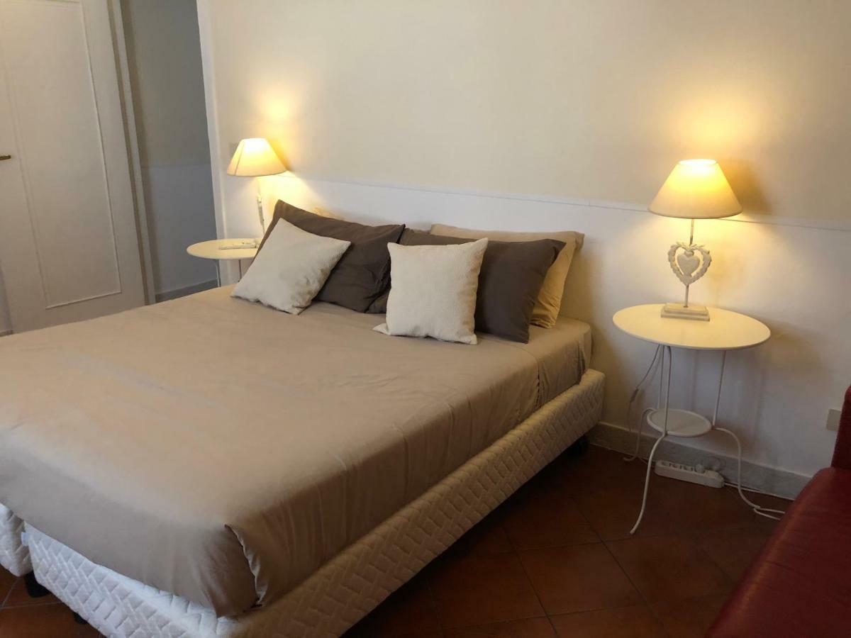 Vicolo Doria Apartment Рим Екстер'єр фото